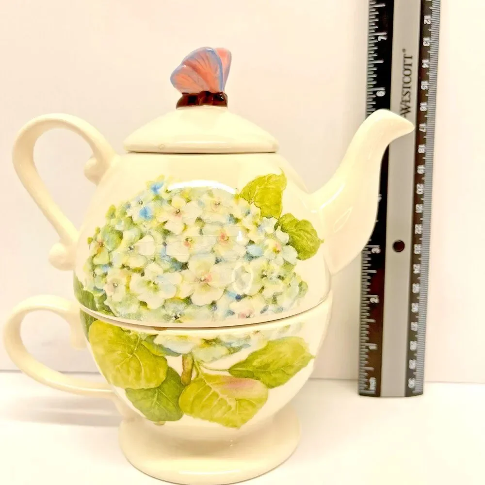 Cracker Barrel Hydrangea Ceramic Stackable 